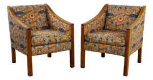 Mid-20th Century Mid Century Modern Pair Chairs With Oak Frames and Floral Fabric