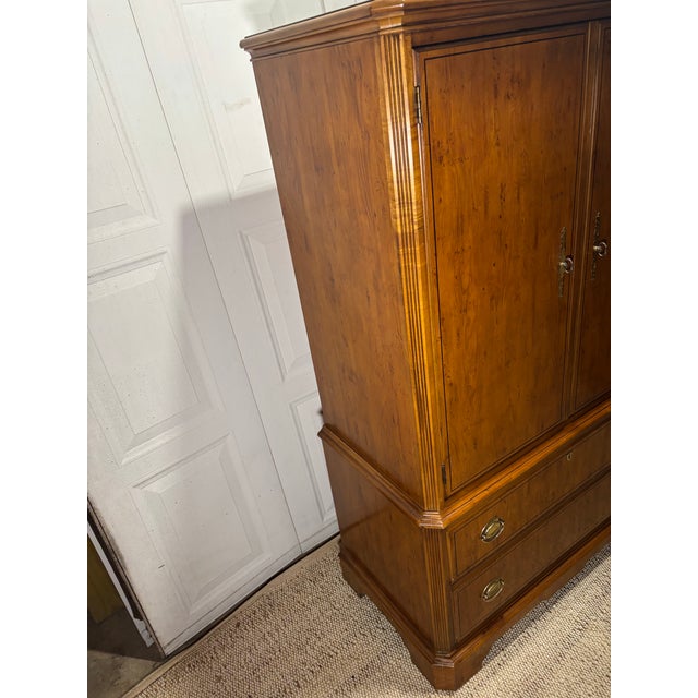 Late 20th Century Yew Wood Armoire From the Yorkshire Collection by Drexel Heritage For Sale - Image 9 of 11