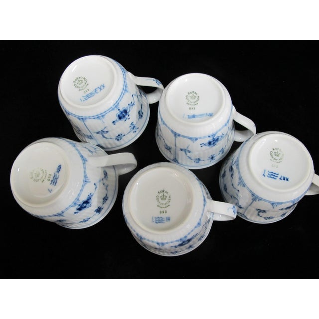 Mid-Century Modern Royal Copenhagen Denmark 093 Plain Blue Fluted Coffee Cup & Saucer Set of 5 For Sale - Image 3 of 11