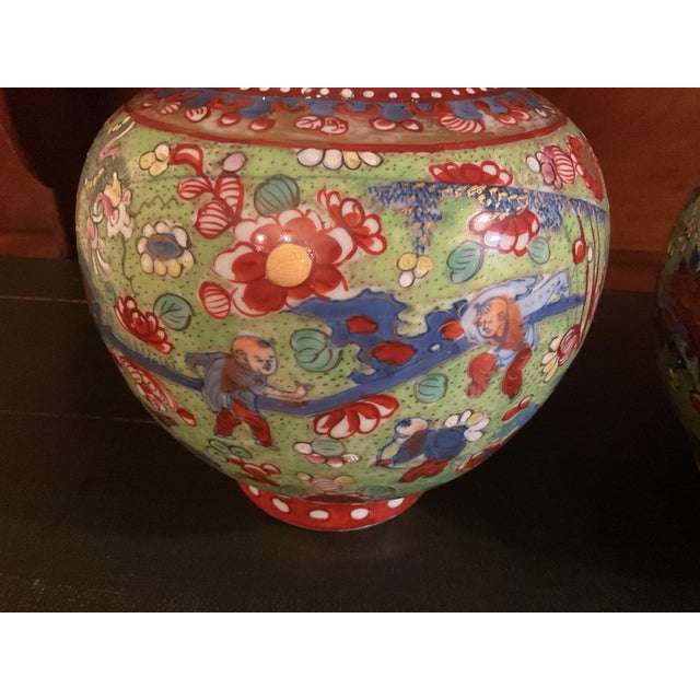 English Early 19th Century “Like Pair of Chinese Export Clobbered Vases For Sale - Image 3 of 10