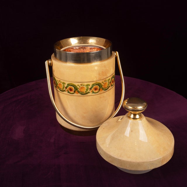 Cream Mod. 1225D Goatskin Parchment Ice Bucket by Aldo Tura, 1970 For Sale - Image 8 of 18