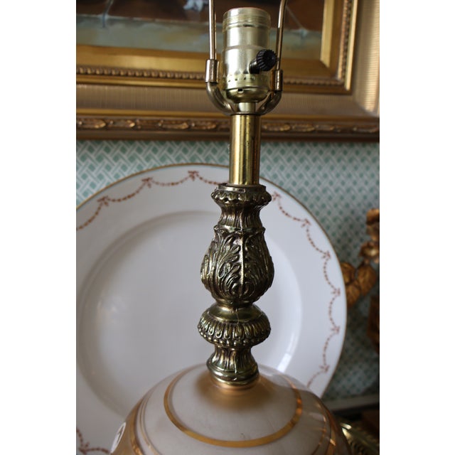 Late 20th Century Vintage Hollywood Regency Gold and White Satin Glass Table Lamp For Sale - Image 5 of 18