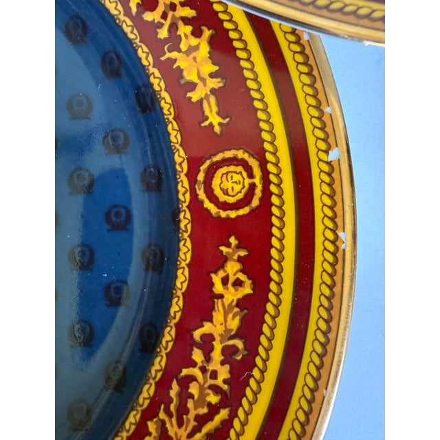 Vintage 1980s Gucci Porcellana Neoclassical Chair Decorative Plate For Sale - Image 12 of 13