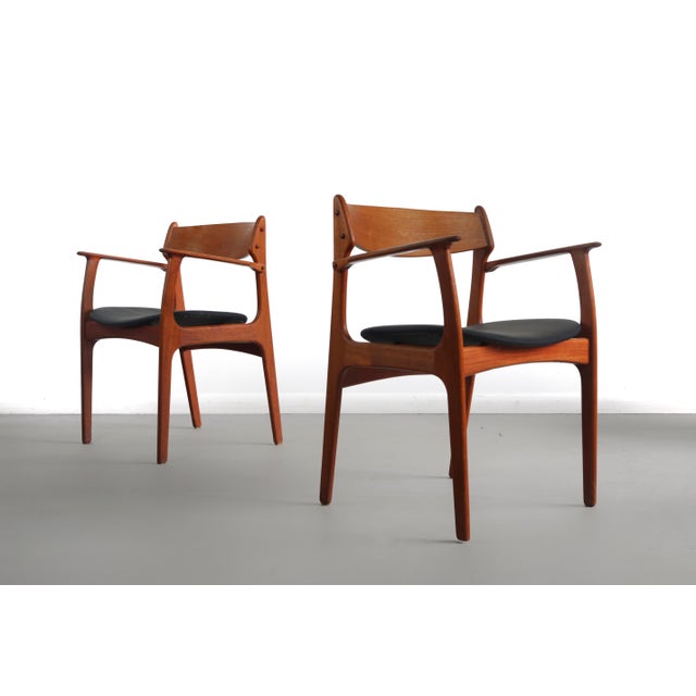 Set of 4 Teak Dining Chairs by Erik Buch for O.D. Møbler, Denmark This is a beautiful set of 4 Danish modern chairs....