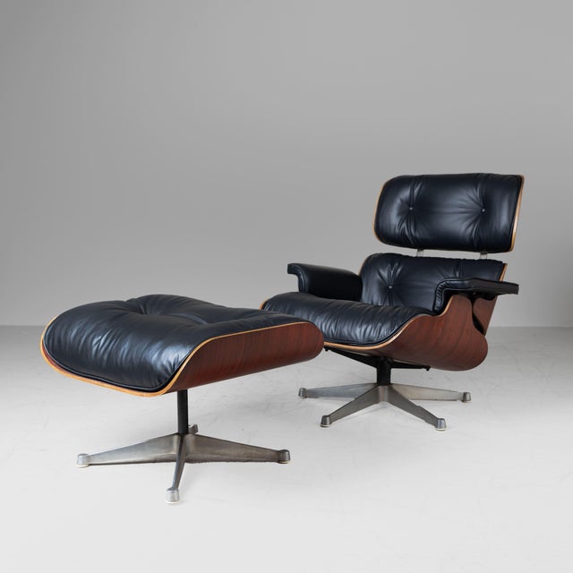 Set of Lounge Chair and Ottoman by Charles and Ray Eames for Vitra, 1950s, in Very Good conditions. Designed 1950 to 1959...