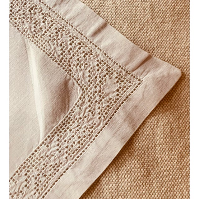 White Exquisite Set of Eight French Linen Napkins,c.1930 For Sale - Image 8 of 11