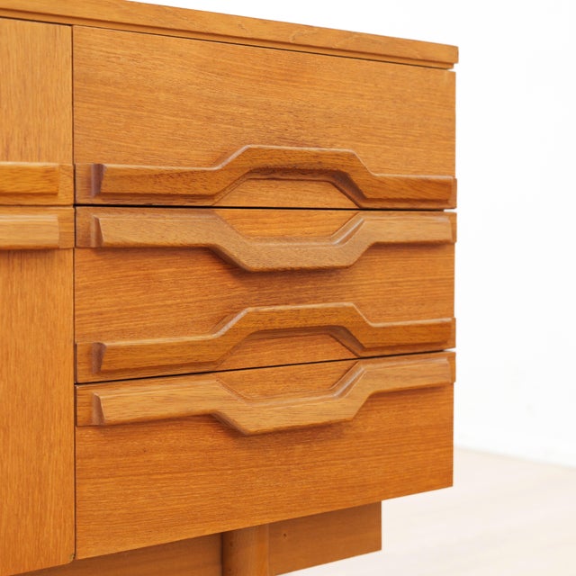 Mid Century Teak Credenza by Uniflex Furniture For Sale - Image 4 of 10