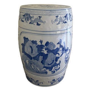 Blue and White Porcelain Chinoiserie Chinese Garden Stool or Side Table For Sale