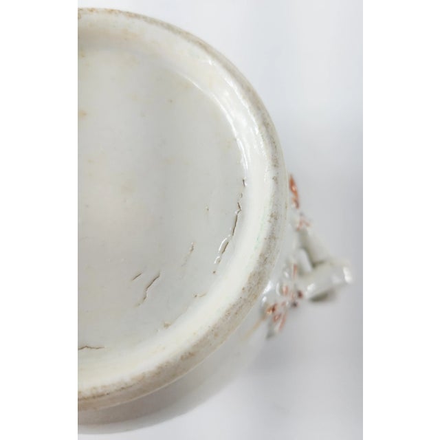 Chinese Export Porcelain Famille Rose Sugar Bowl For Sale - Image 12 of 13
