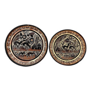 2 Tlaquepaque 'Petatillo Noche-Style' Handpainted Plates From Jalisco, Mexico - 12" & 14" Diam. For Sale