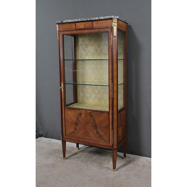 Louis XVI Mahogany Display Cabinet, 20th Century For Sale - Image 5 of 18