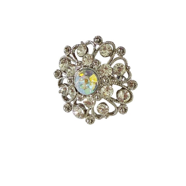 Vintage Cocktail Ring Rhinestone Diamond & Crystal Silver Tone Size 6 Resizable For Sale In New York - Image 6 of 6