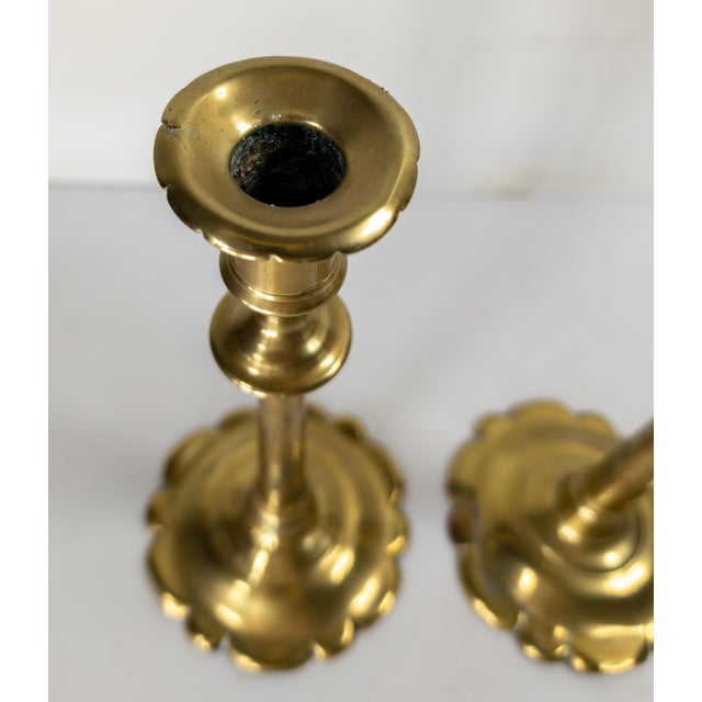 Metal 18th Century Pair of English Brass Queen Anne Candlesticks With Petal Base For Sale - Image 7 of 13