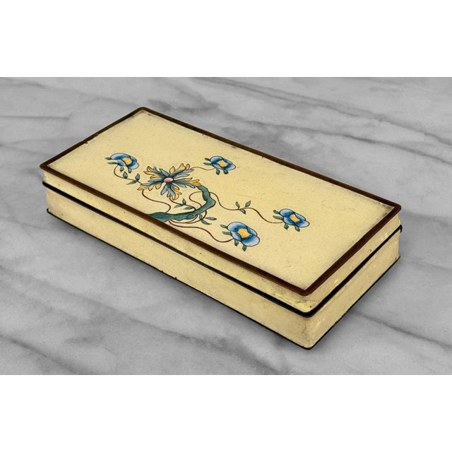 Mid 20th Century Vintage Chinese Brass & Enamel Floral Divided Cigarette Dresser Storage Box For Sale - Image 5 of 10