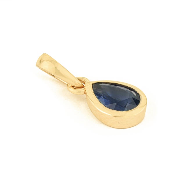 Handcrafted Natural Pear-Cut Blue Sapphire Solitaire Pendant in 14k Yellow Gold For Sale - Image 4 of 15