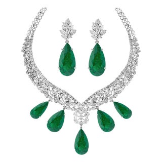 Gia Certified 145ct No Enhacement Emerald & 45 Ct Diamond Necklace Suite For Sale