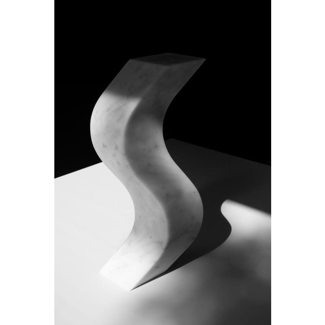 Afrodita Sculpture Object in Jurassic Fossil Stone by Nerinea For Sale - Image 4 of 7