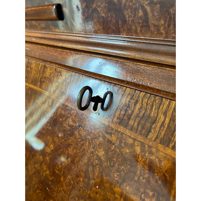 Mid 20th Century Queen Anne Style Burr Walnut Secretary Bookcase For Sale - Image 16 of 17