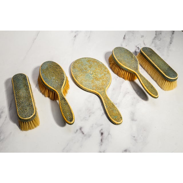 1920s Rare Antique English Shagreen Vanity Set c.1920, Goldsmiths & Silversmiths London, 5-Piece Boxed Dressing Set Brushes Mirror For Sale - Image 5 of 15