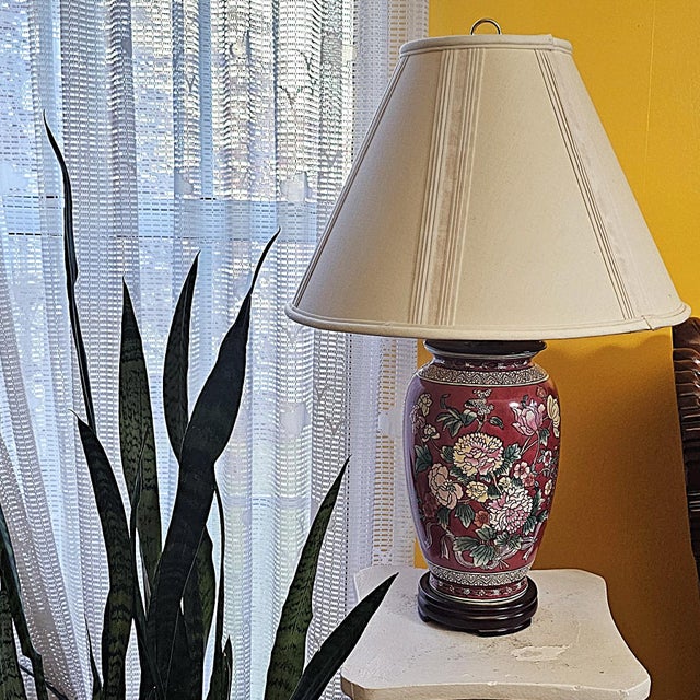 Late 20th Century Chinese Chinoiserie Porcelain Table Lamp With Floral Motif & Silk Shade — 28" For Sale - Image 18 of 18
