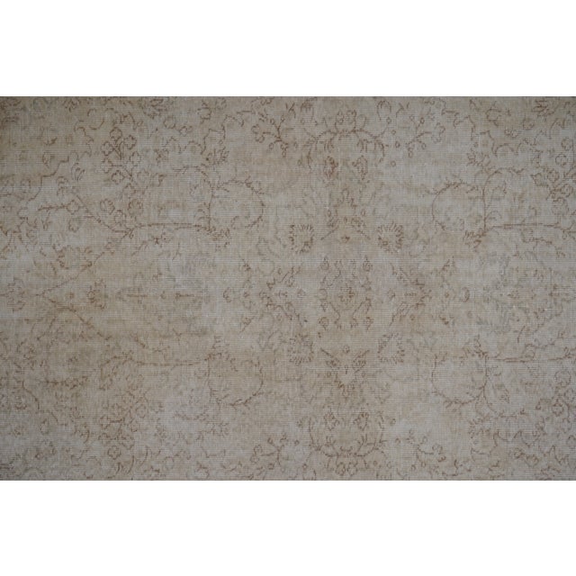 Hand Knotted Wool Turkish Sparta Rug 4'7'' X 8'7'' For Sale - Image 9 of 10