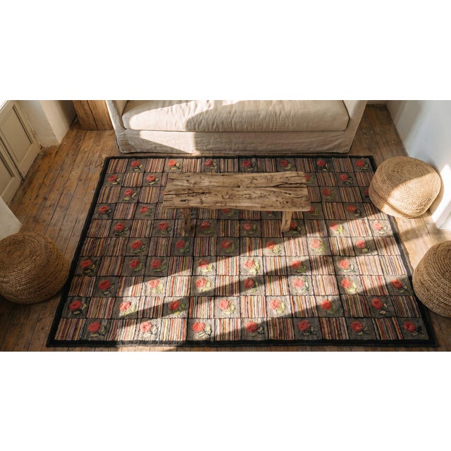 1930s Multicolor Floral Folk Art American Hooked Rug 5'5" X 7'9" Handknotted Wool Carpet For Sale - Image 12 of 13