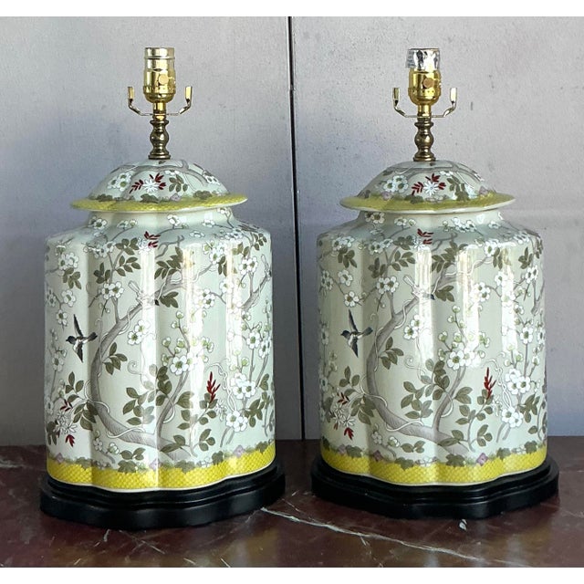 Chinoiserie Vintage Regency Scully and Scully Bird Temple Jar Lamp - A Pair For Sale - Image 3 of 6