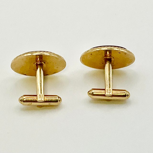 Metal 1970s Mid-Century Hollywood Regency Boho Chic Gold Tone Oval Brown Cufflinks - A Pair For Sale - Image 7 of 8
