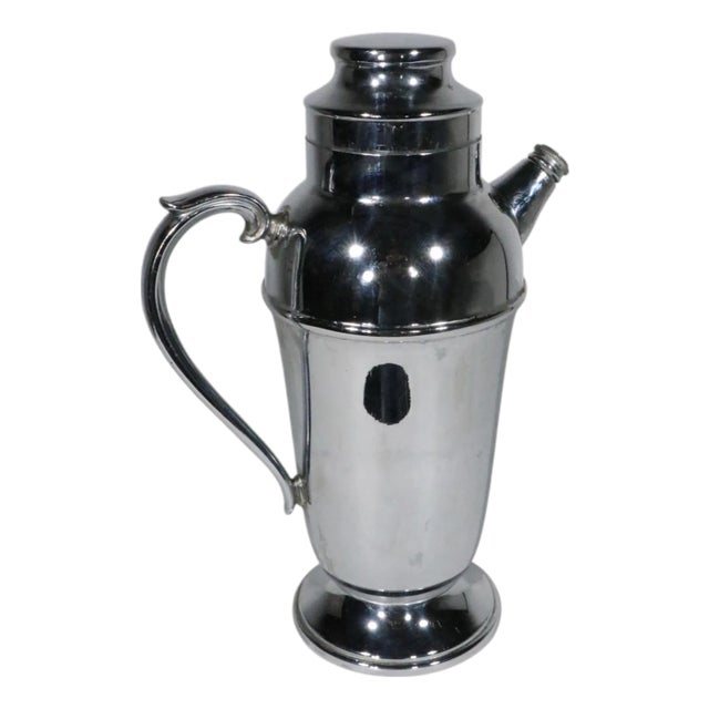 Mid 20th Century Art Deco Chrome Cocktail Shaker For Sale