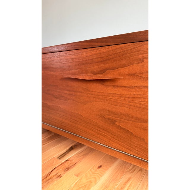 Brown Vintage MCM Atomic Stereo Console For Sale - Image 8 of 11