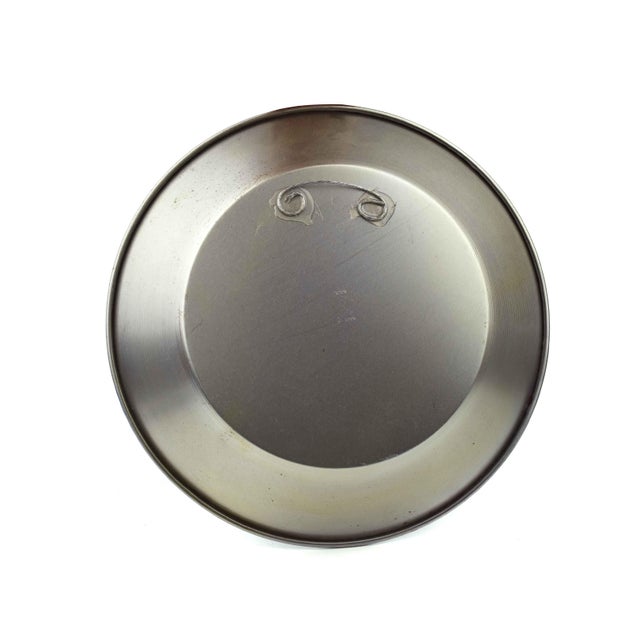 Late 20th Century Hand-Painted Alaska Scenic Landscape Metal Display Wall Plate For Sale - Image 5 of 7