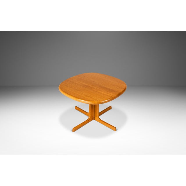 Dyrlund Mid-Century Danish Modern Petite Pedestal Coffee Table in White Oak by Dyrlund, Denmark, C. 1960s For Sale - Image 4 of 18