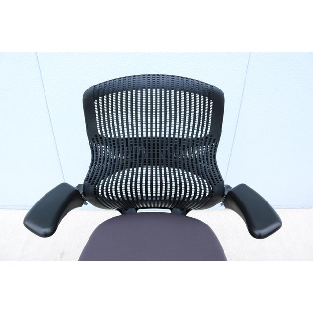 Knoll Generation Ergonomic Office Desk Chair in Gray and Black, Fully Adjustable For Sale - Image 9 of 12