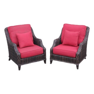 Patio Renaissance Pair of Outdoor Wicker 'Monticello' Lounge Chairs For Sale