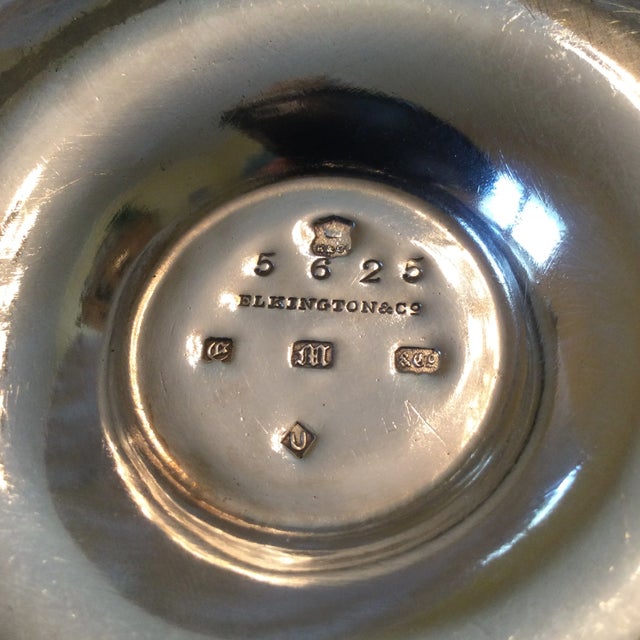 Antique Elkington Silver Plate Chamberstick / Candle Holder With Snuffer Made in England For Sale - Image 4 of 9