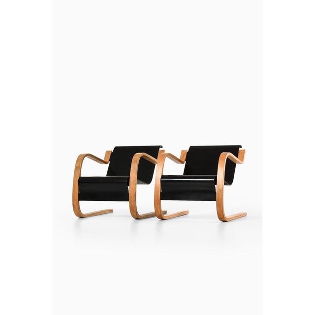 Easy Chairs in Molded and Laminated Masurian Birch attributed to Alvar Aalto, 1940s, Set of 2 For Sale - Image 3 of 7