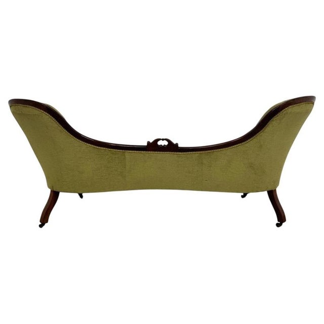 Metal 19th Century English Victorian Mahogany Spoon-Back Settee For Sale - Image 7 of 12
