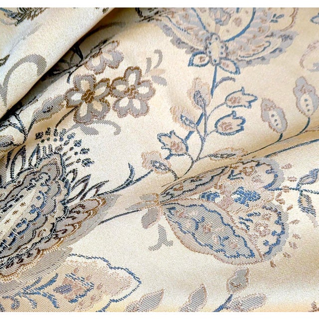 Old World Weavers Vintage Old World Weavers for Scalamandre "Ashbourne" Silk Blend Satin Jacquard Fabric- 5 Yards For Sale - Image 4 of 6