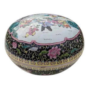 Fine Chinese Porcelain Famille Rose Large Covered Bowl With Qianlong Mark