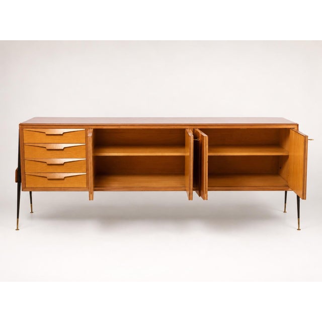 Mid-Century Modern Italian Sideboard in Wood with Glass and Bronze by Silvio Cavatorta, 1950 For Sale - Image 3 of 9