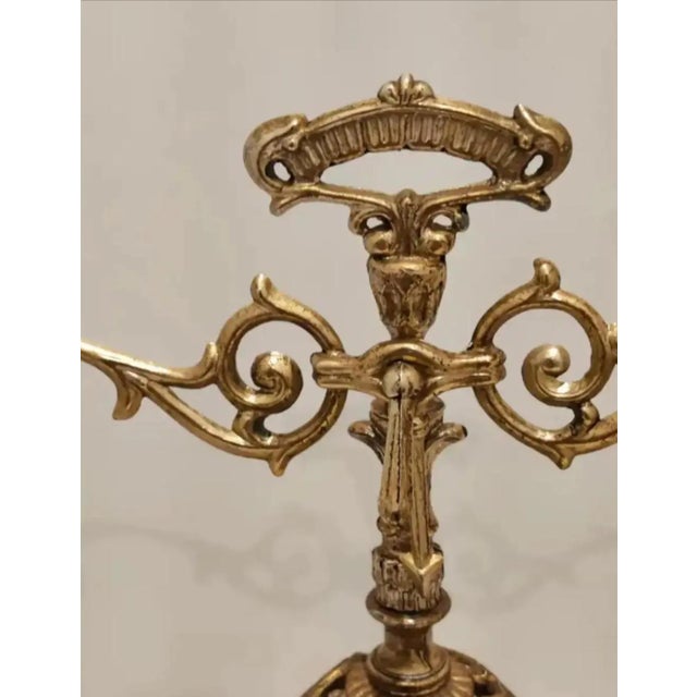 French 1960s Hollywood Regency Ornate Decorative Filigree Balance Scale For Sale - Image 3 of 12