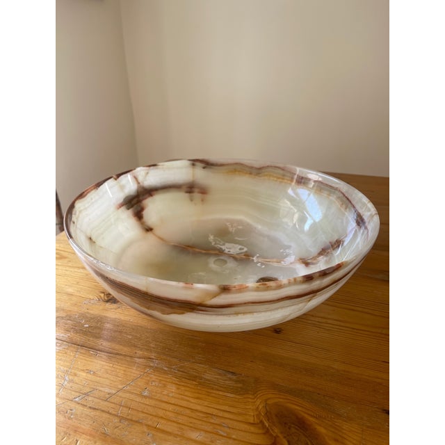Oversized and heavy marble bowl. Great for storing your fruit or other special objects.