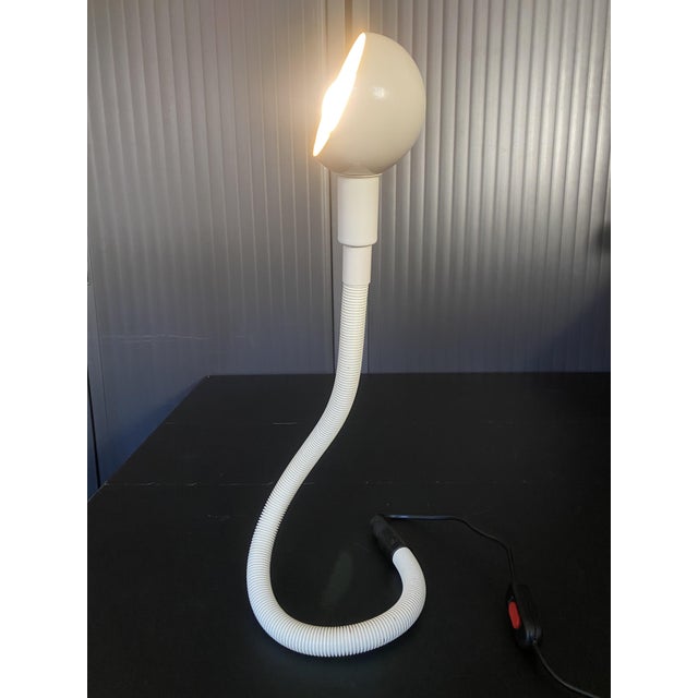 1970s Vintage White Hebi Lamp in Cream White by Isao Hosoe for Valenti, 1970s For Sale - Image 5 of 15