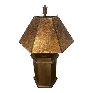 Vintage Shaker Metal Table Lamp With an Amber Mica Hexagonal Lamp Shade For Sale