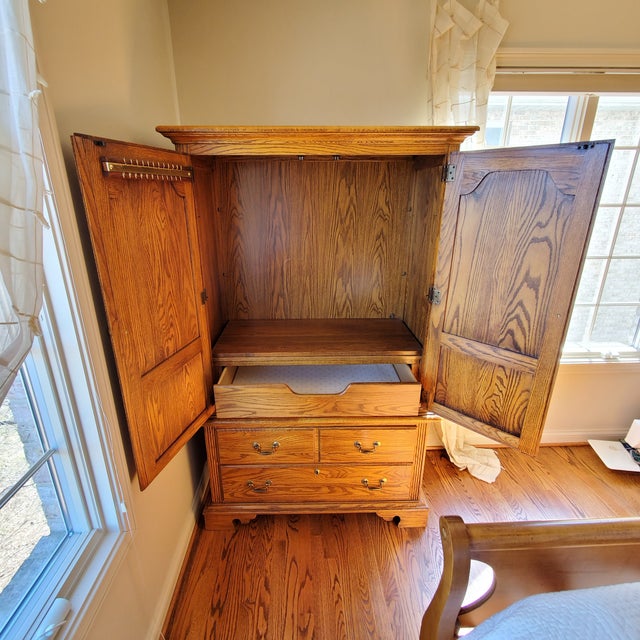 Jamestown Sterling Oak Bedroom Furniture | Psoriasisguru.com