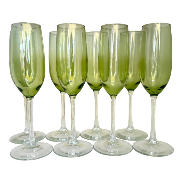 1990s Set of 8 Vintage Olive Green Stemmed Hand Blown Glass Champagne Flutes For Sale
