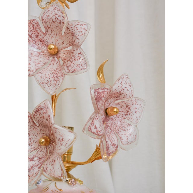 Mid-Century Modern Vintage Pink Murano Glass Flower Table Lamps, Italy, 1970s, Set of 2 For Sale - Image 3 of 9