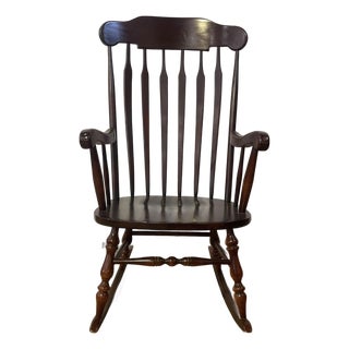 Vintage Virginia House High Arrow Back Windsor Rocking Chair For Sale