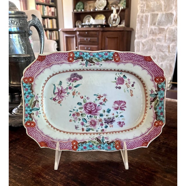 Pink 18th Century Chinese Export Famille Rose Porcelain Small Platter With Pink Scale Border For Sale - Image 8 of 16