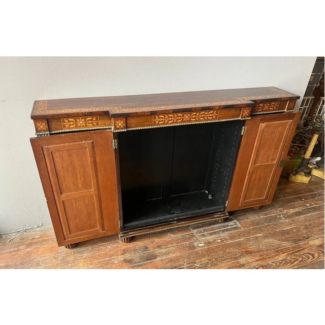 Brown 19th Century English Regency Inlaid Rosewood Breakfront Bookcase Cabinet For Sale - Image 8 of 8